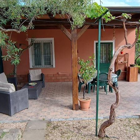 Il Vigneto "Cottage" Gaggi Luaran gambar